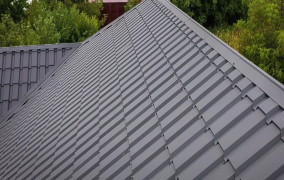 Și încă o dată despre acoperișurile metalice în Moldova